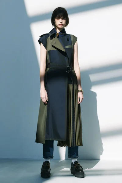 Look 11